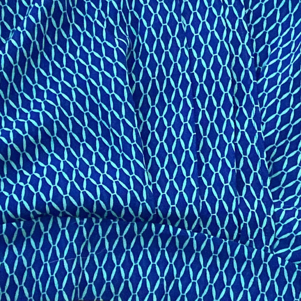 Patterned Blouse - Picture 5 of 8
